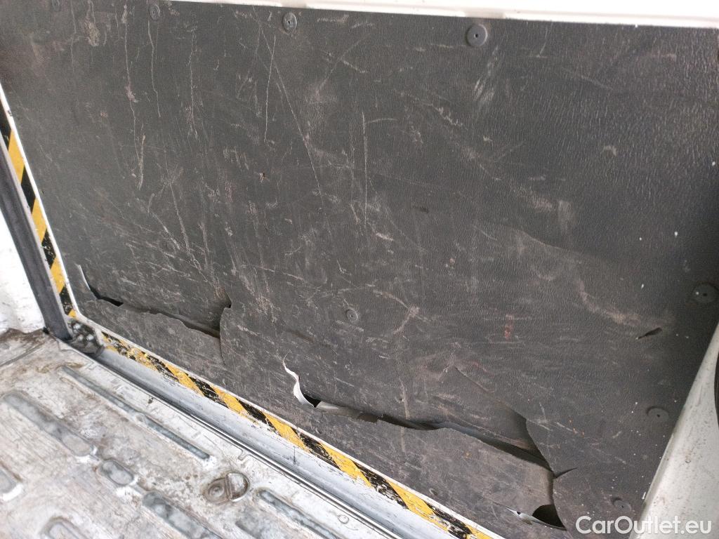  Peugeot  Boxer PEUGEOT  / 2014 / 4P / furgón 335 L2 H2 BHDI 103kW (140CV) S&S 6 V. M (CX) #15