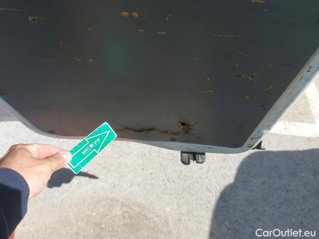  Land Rover  Discovery VOLKSWAGEN Transporter / 2020 / 4P / furgón Furgón Largo TN 2.0 TDI 81kW (110CV) #24