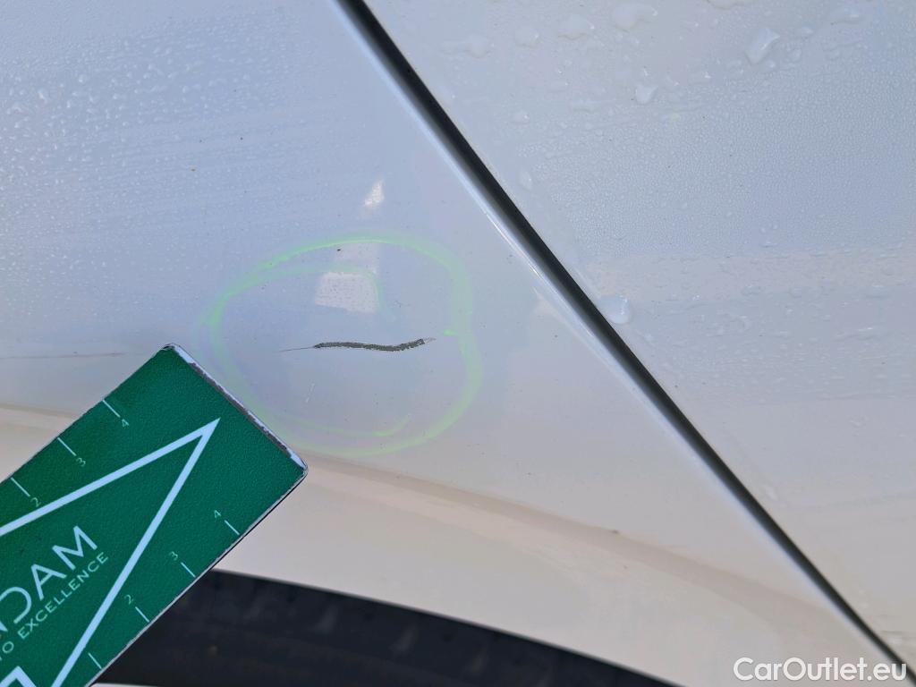  Volkswagen  Polo VOLKSWAGEN  / 2017 / 5P / berlina con portón Edition 1.0 59kW (80CV) (VEHICULO COMERCIAL) #36