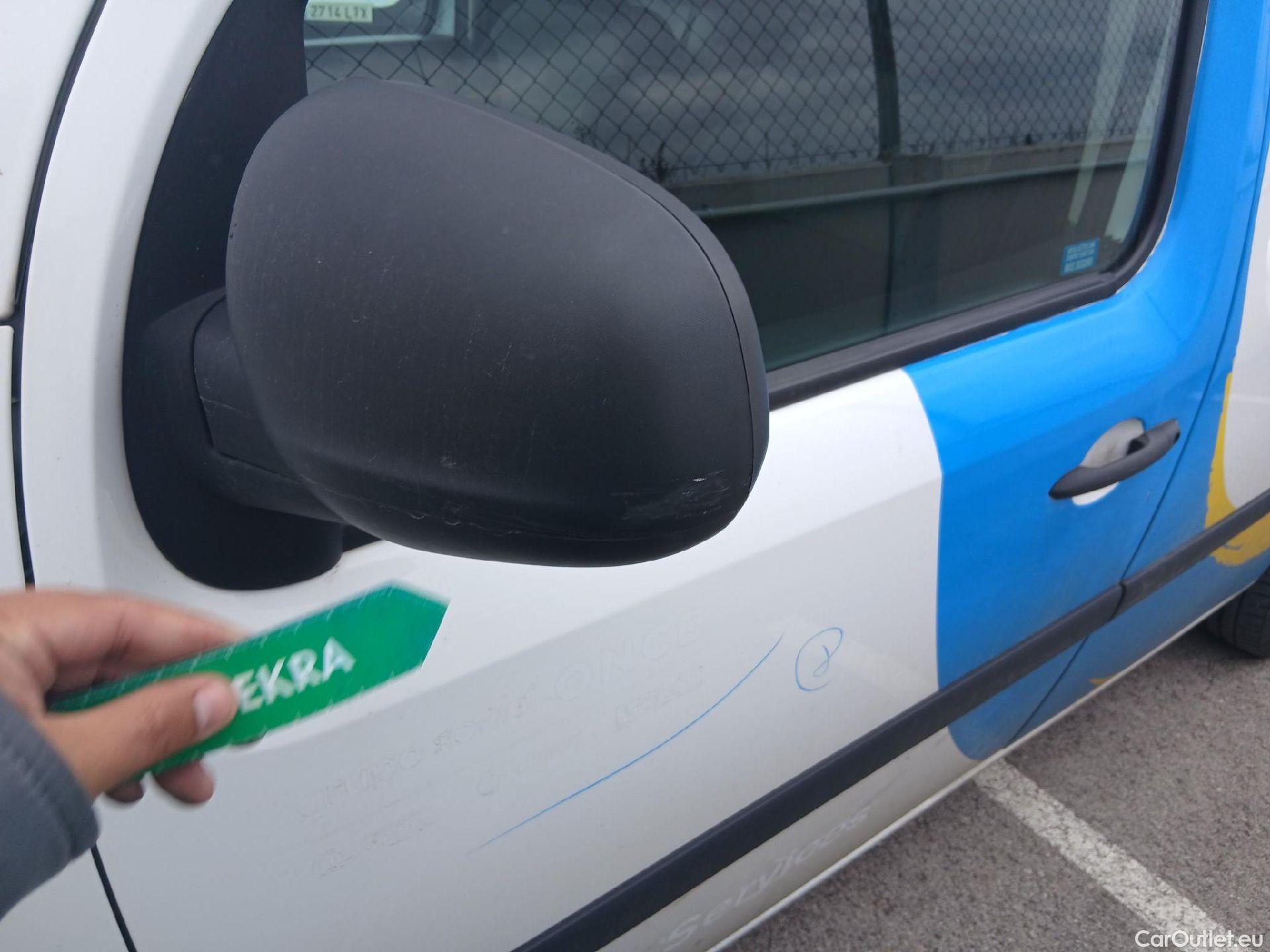  Renault  Kangoo RENAULT  Furgón/2013/3P/furgón derivado de turismo Profesional Blue dCi 59 kW (80CV) #16