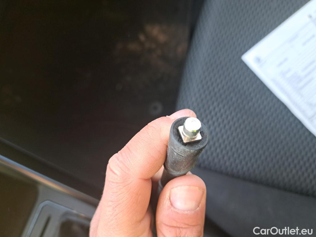  Volkswagen  Polo VOLKSWAGEN  / 2017 / 5P / berlina con portón Edition 1.0 59kW (80CV) (VEHICULO COMERCIAL) #55