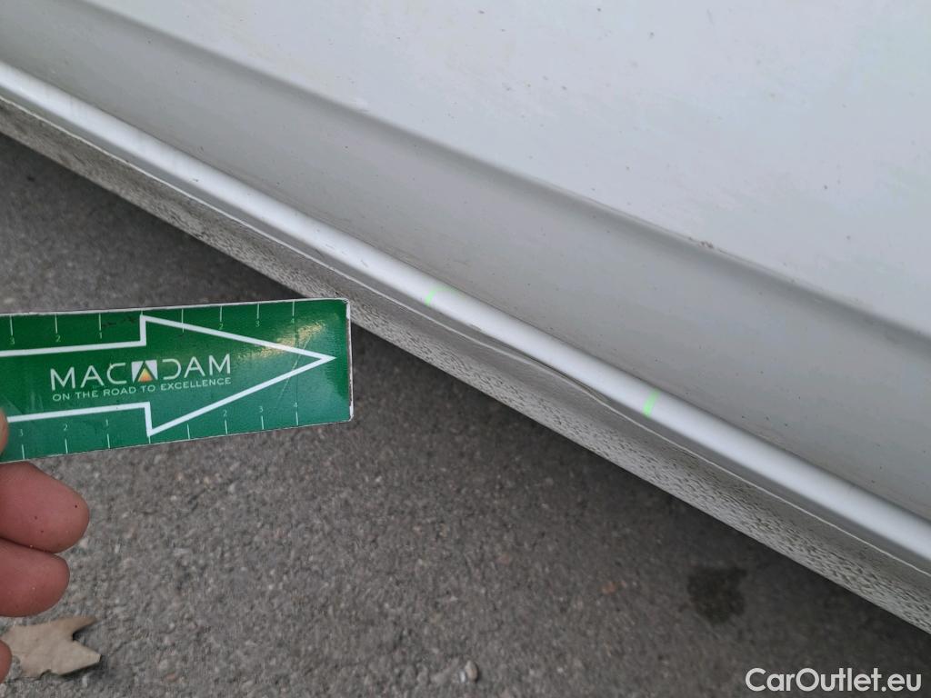  Volkswagen  Polo VOLKSWAGEN  / 2017 / 5P / berlina con portón Edition 1.0 59kW (80CV) (VEHICULO COMERCIAL) #34