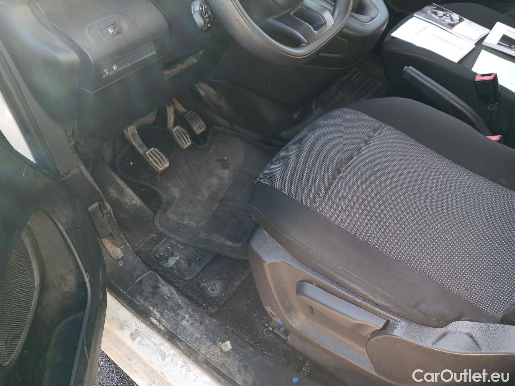  Toyota  Proace TOYOTA  City / 2020 / 4P / combi 1.5D 75kW (100CV) GX L1 #8