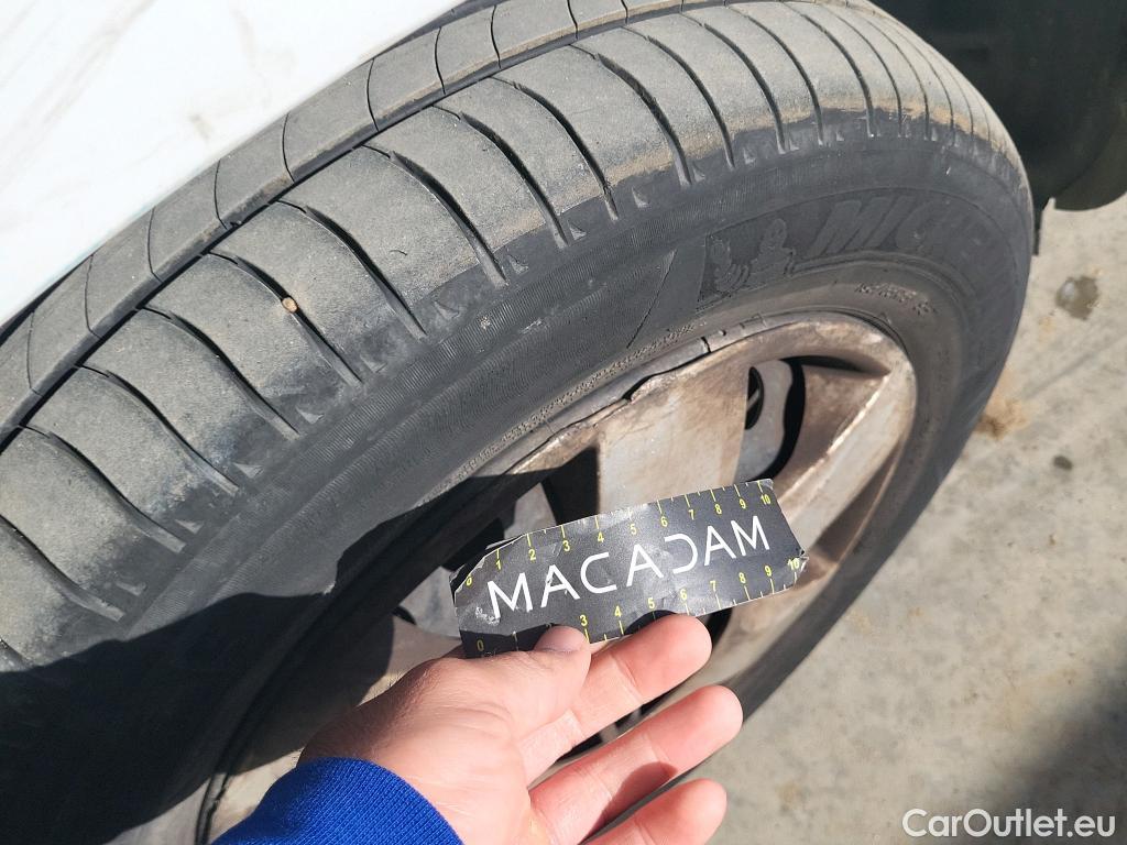  Nissan  NV200 NISSAN NV250 / 2019 / 4P / furgón 2pl 1.5dCi 70 kW (95CV) L2H1 ÓPTIMA #52