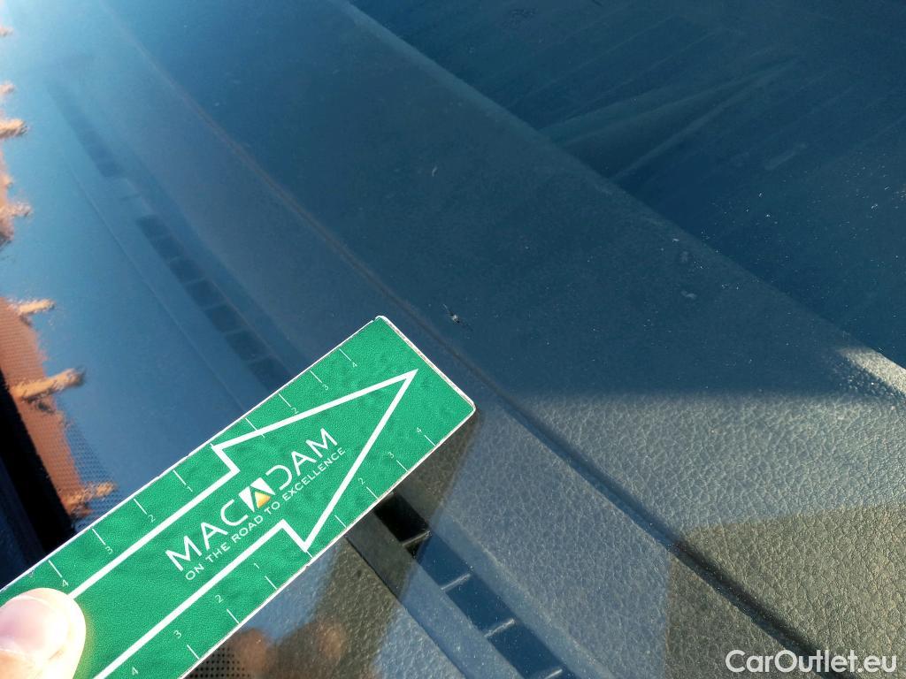  Land Rover  Discovery VOLKSWAGEN Transporter / 2020 / 4P / furgón Furgón Corto TN 2.0 TDI 110kW 4MO #1