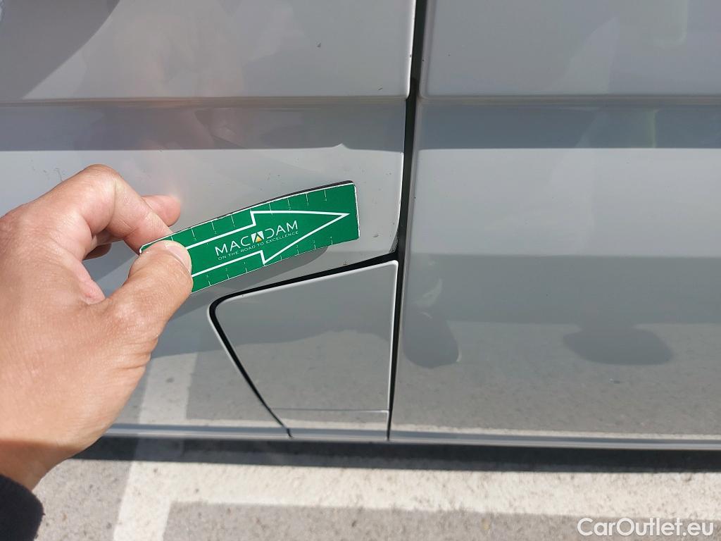  Land Rover  Discovery VOLKSWAGEN Transporter / 2020 / 4P / furgón Furgón Largo TN 2.0 TDI 81kW (110CV) #42