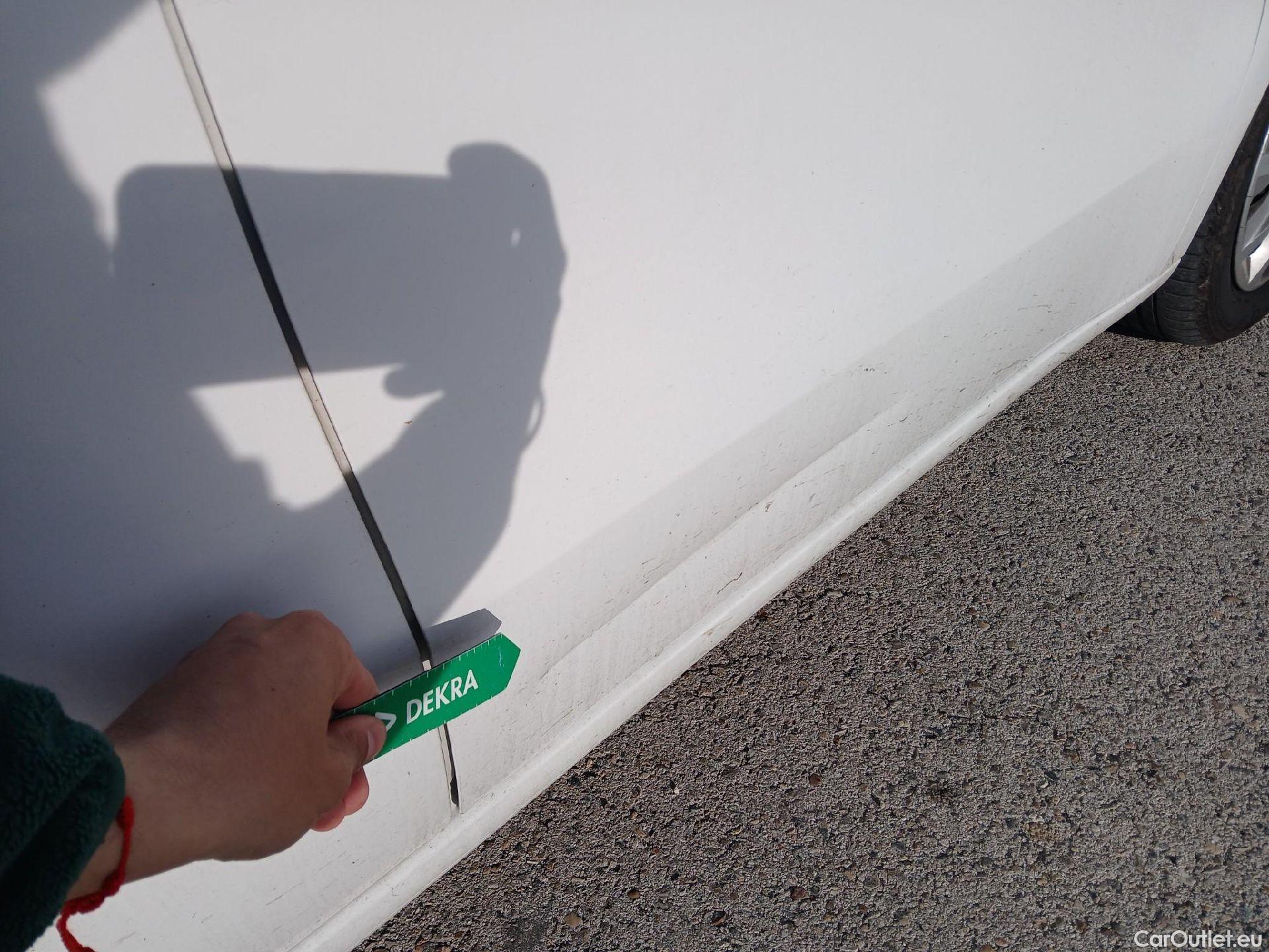  Renault  Kangoo RENAULT  Combi / 2021 / 5P / combi Life Edition One 1.5 Blue dCi 70kW(95CV) (IND)(AC) #32