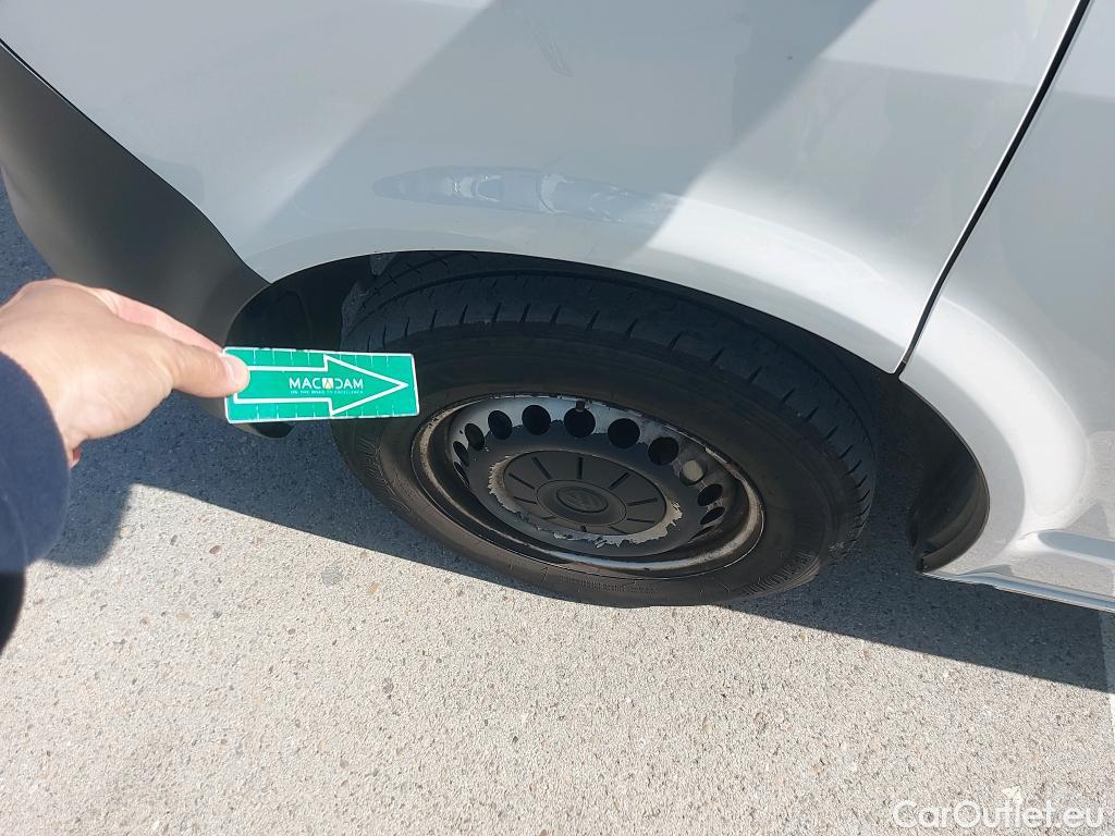  Land Rover  Discovery VOLKSWAGEN Transporter / 2020 / 4P / furgón Furgón Largo TN 2.0 TDI 81kW (110CV) #35