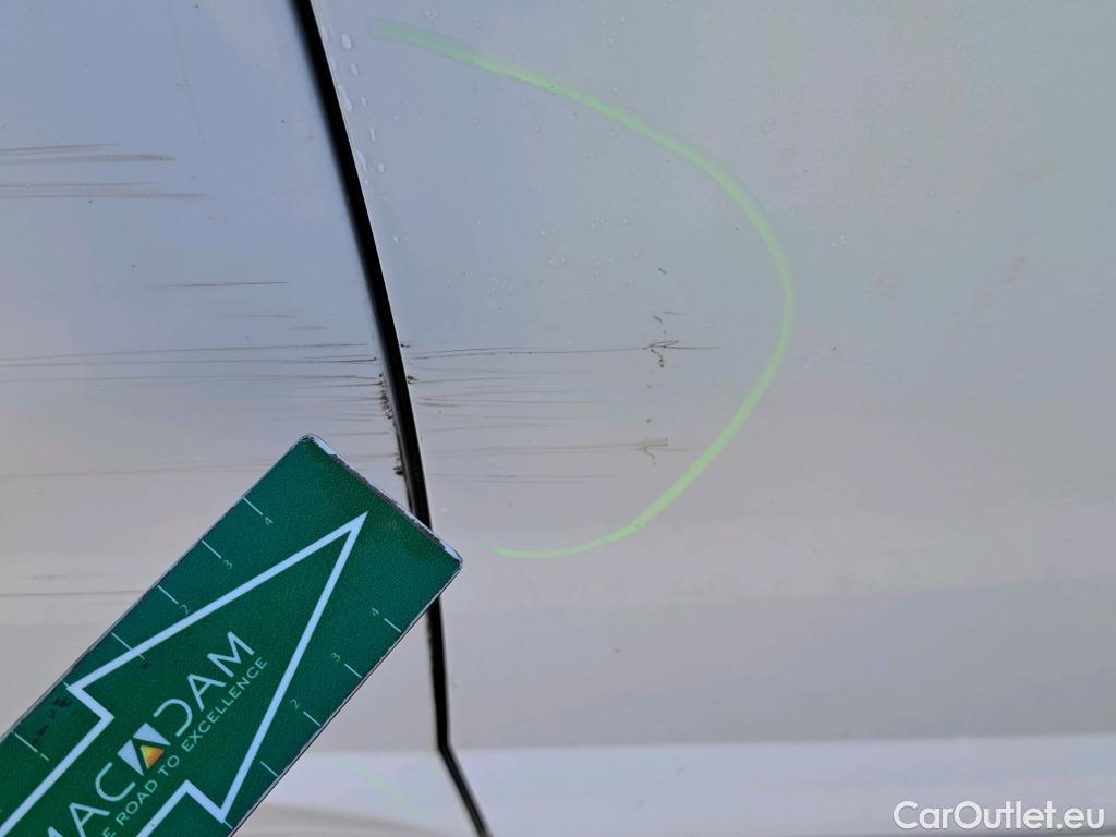  Volkswagen  Polo VOLKSWAGEN  / 2017 / 5P / berlina con portón Edition 1.0 59kW (80CV) (VEHICULO COMERCIAL) #26