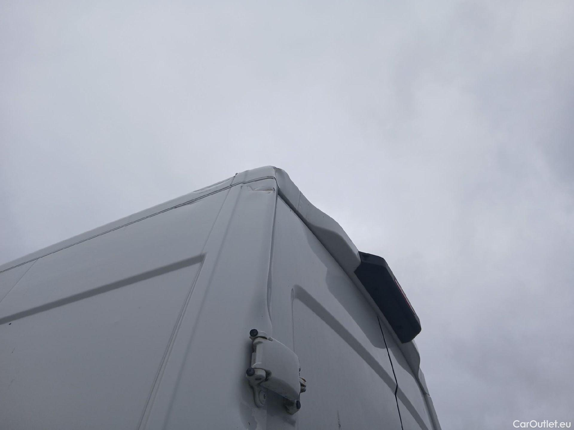  Iveco  Daily IVECO  / 2019 / 4P / furgón 2.3 TD 35S 16 V 3520L/H2 12 M3 #36