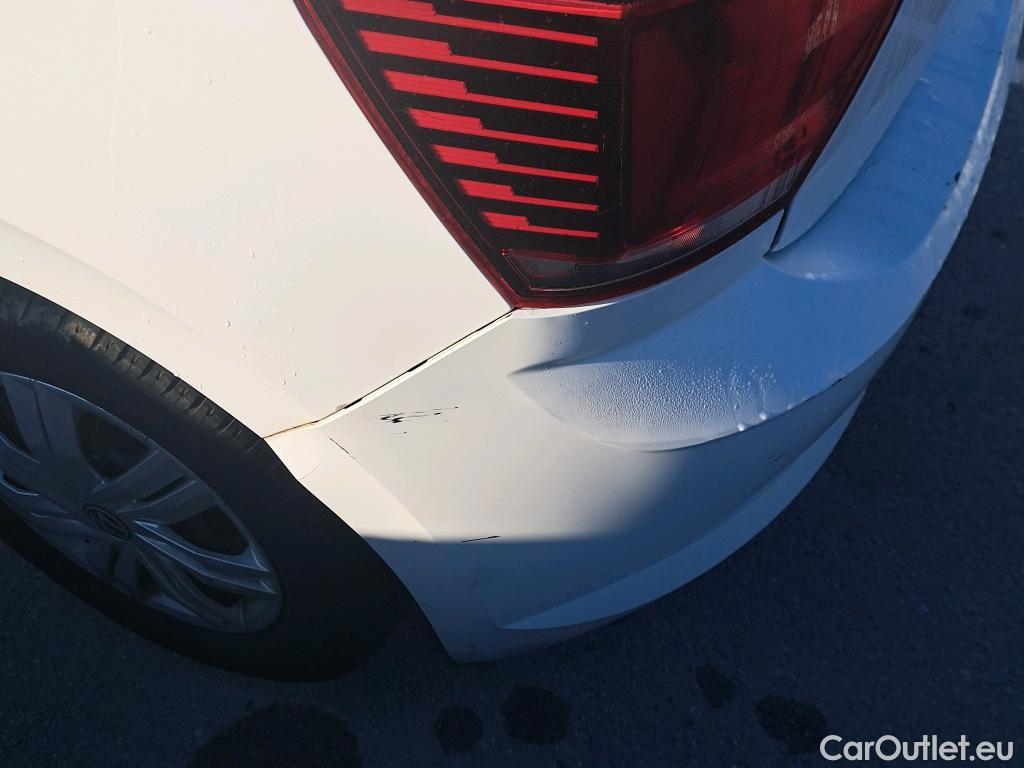  Volkswagen  Polo VOLKSWAGEN  / 2017 / 5P / berlina con portón Edition 1.0 59kW (80CV) (VEHICULO COMERCIAL) #31