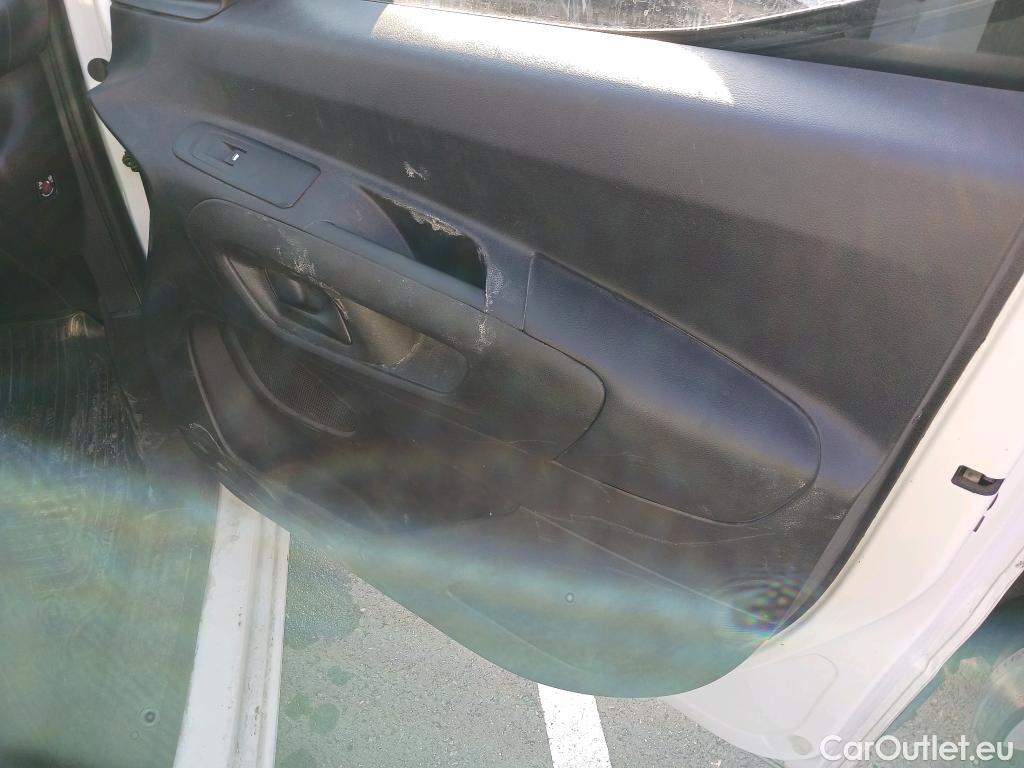  Toyota  Proace TOYOTA  City / 2020 / 4P / combi 1.5D 75kW (100CV) GX L1 #16