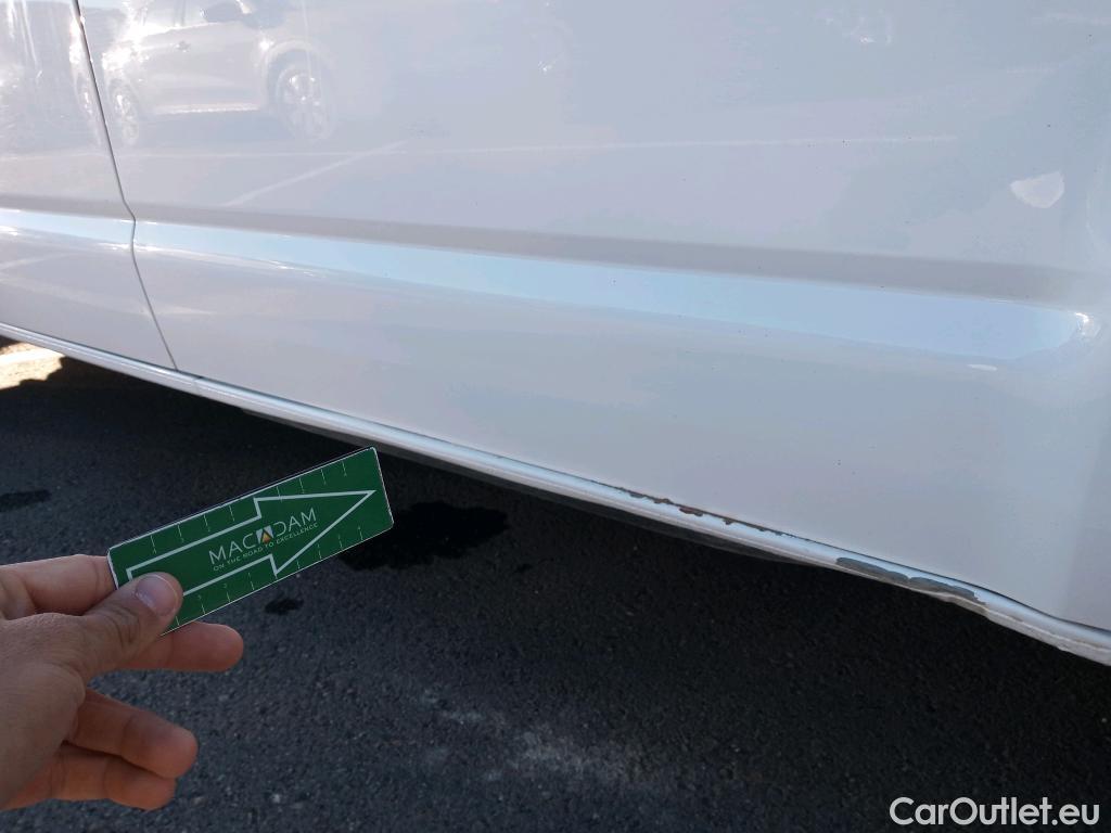  Land Rover  Discovery VOLKSWAGEN Transporter / 2020 / 4P / furgón Furgón Corto TN 2.0 TDI 110kW 4MO #14