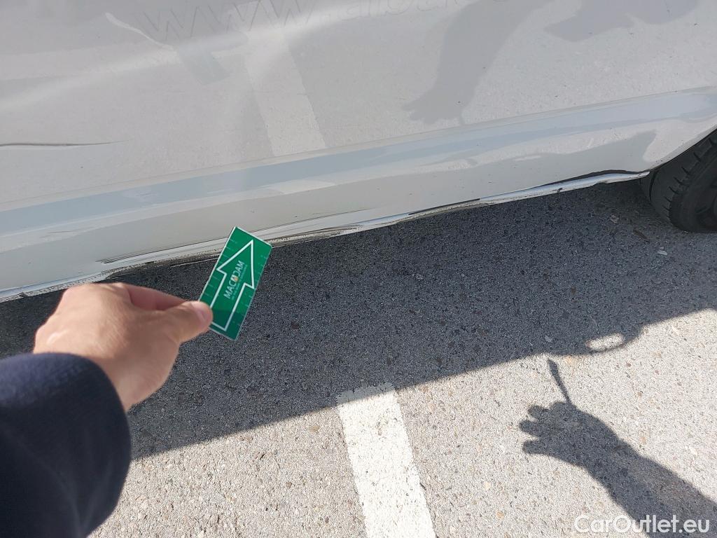  Land Rover  Discovery VOLKSWAGEN Transporter / 2020 / 4P / furgón Furgón Largo TN 2.0 TDI 81kW (110CV) #18