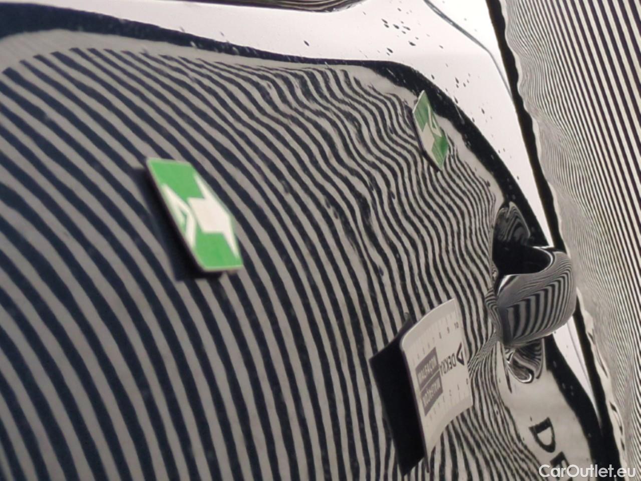  Peugeot  3008  Active Pack 1.5 HDi 130CV BVA8 E6d #25