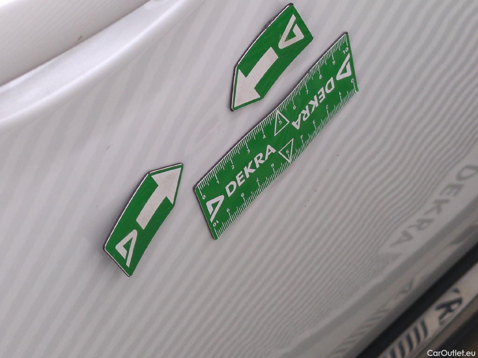  Peugeot  3008 PEUGEOT  / 2020 / 5P / SUV PureTech 180 S&S EAT8 GT Pack #36