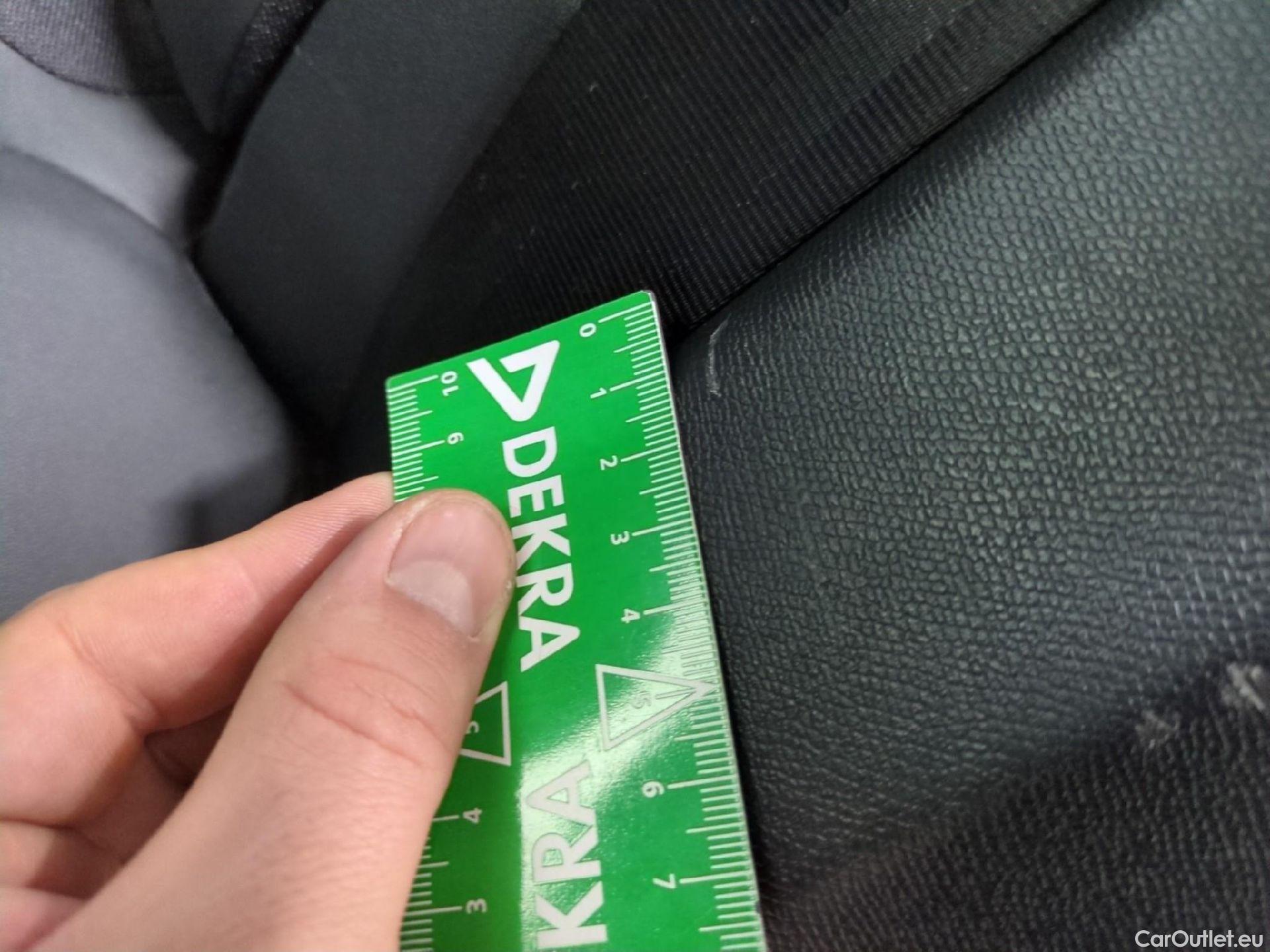  Peugeot  3008 PEUGEOT  / 2020 / 5P / SUV PureTech 180 S&S EAT8 GT Pack #11