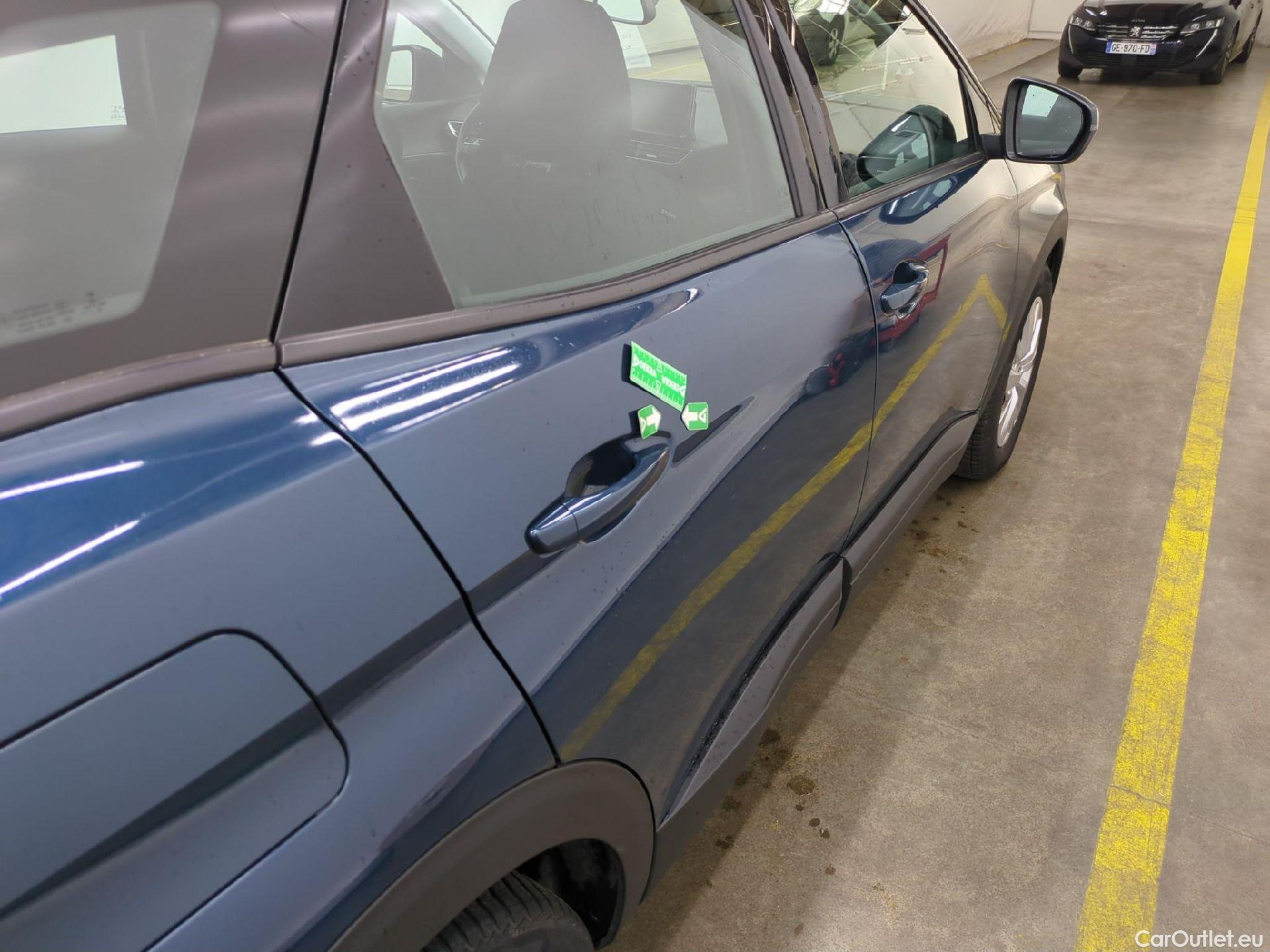  Peugeot  3008  Active Pack 1.5 HDi 130CV BVA8 E6d #22