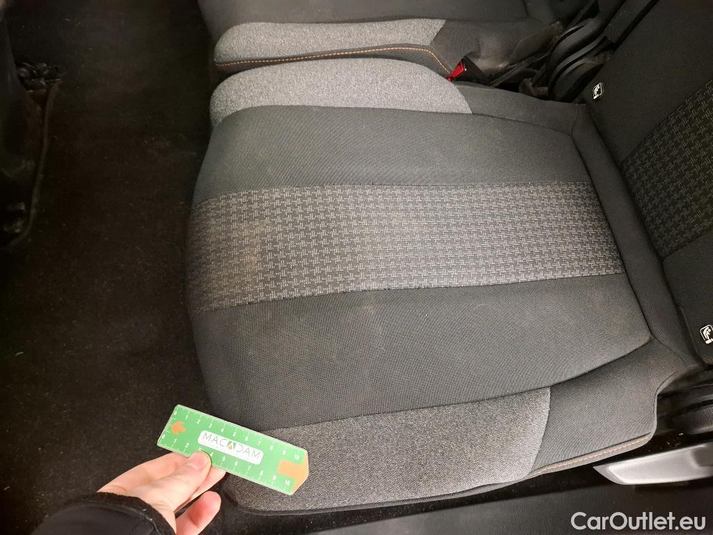  Peugeot  5008  Active Business 1.5 HDi 130CV BVA8 7 Sieges E6dT #11