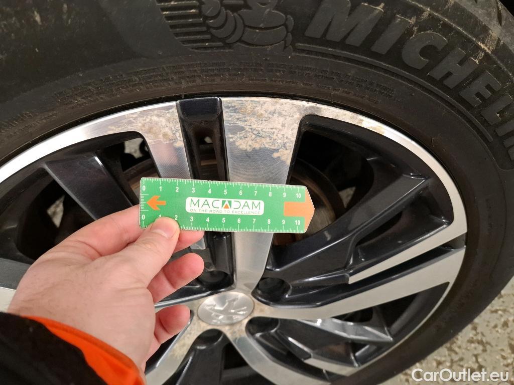  Peugeot  3008  GT Line 1.2 PureTech 130CV BVM6 E6d #24