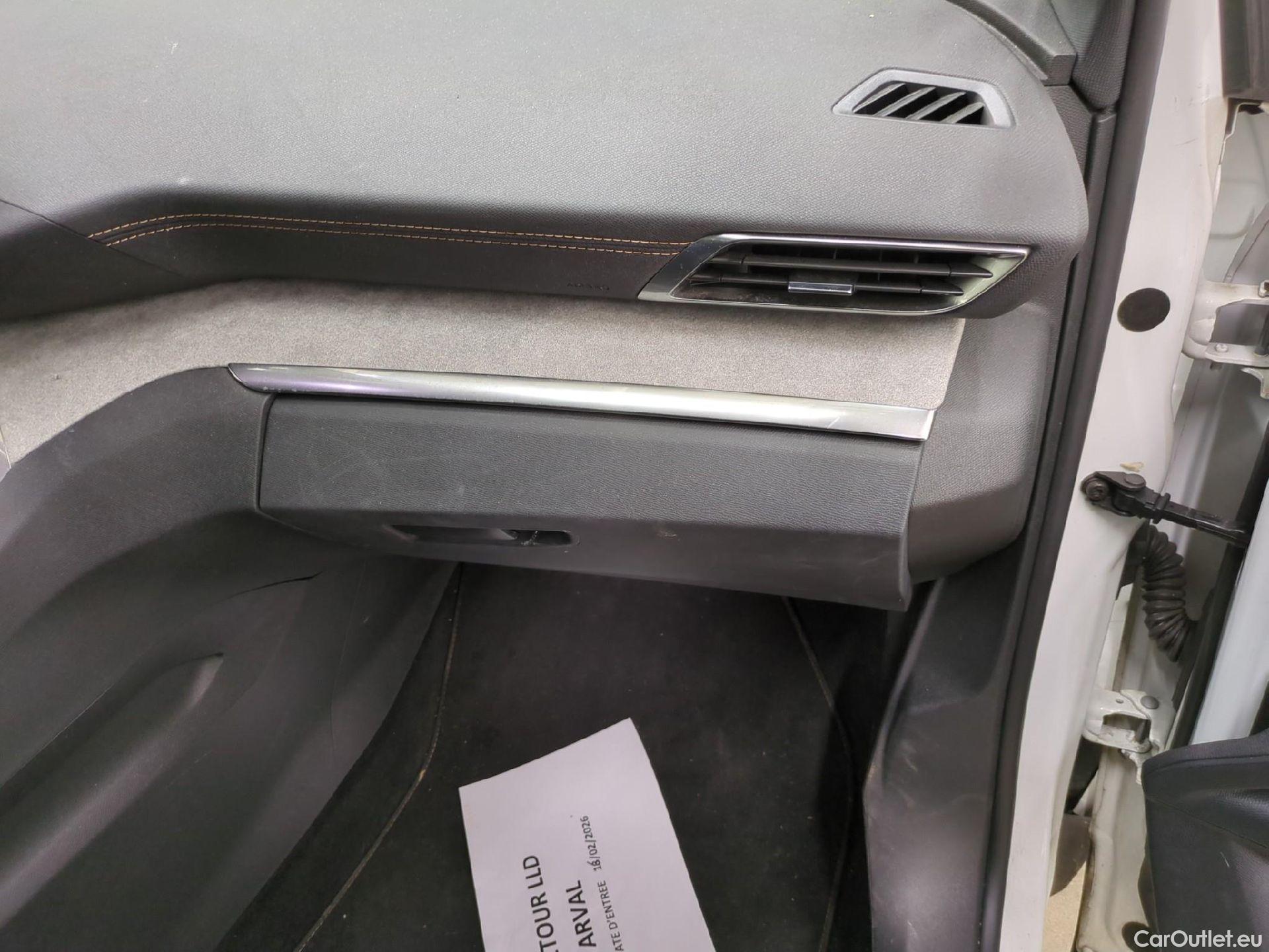  Peugeot  3008 PEUGEOT  / 2020 / 5P / SUV PureTech 180 S&S EAT8 GT Pack #4