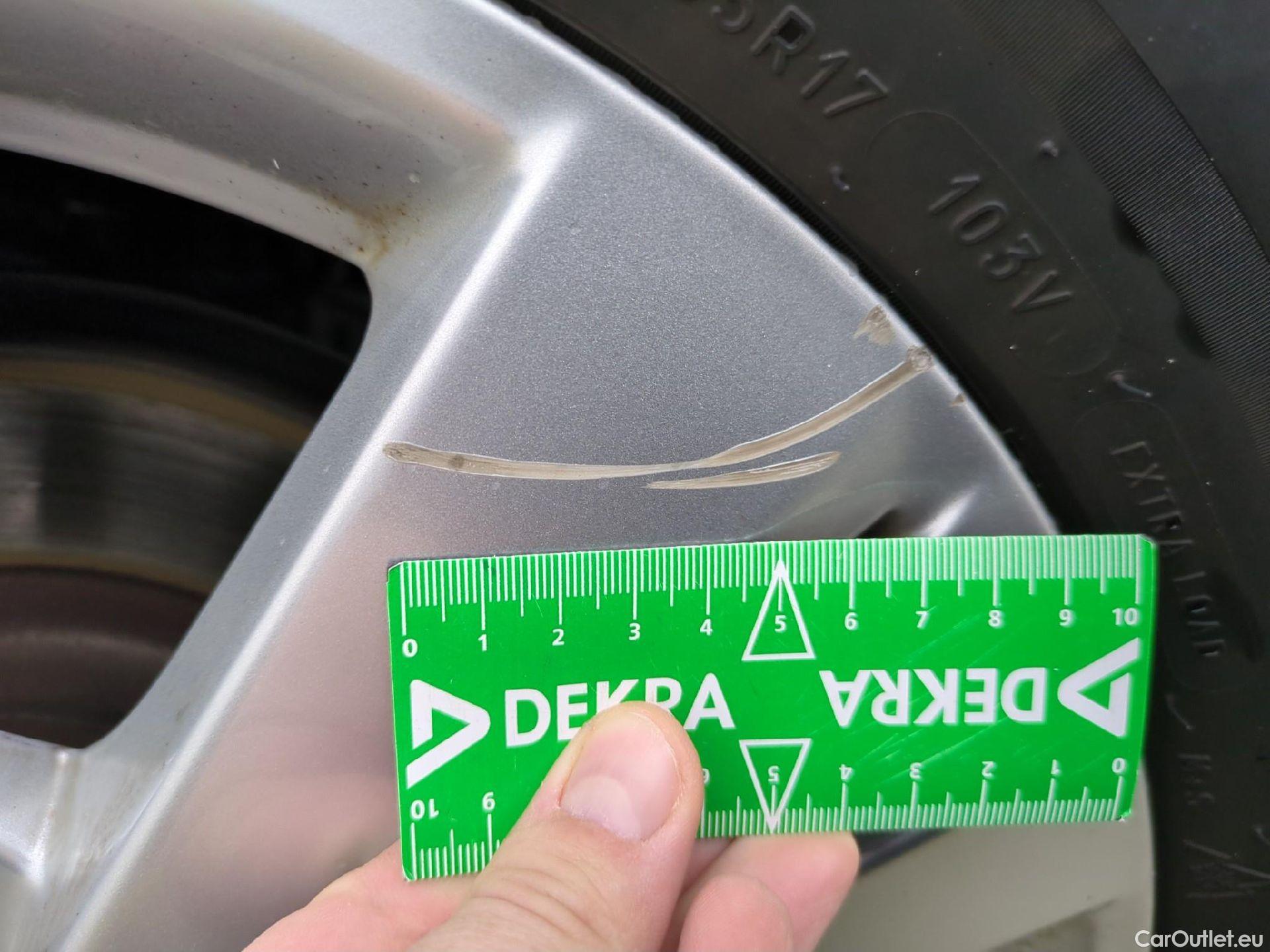  Peugeot  3008  Active Pack 1.5 HDi 130CV BVA8 E6d #8