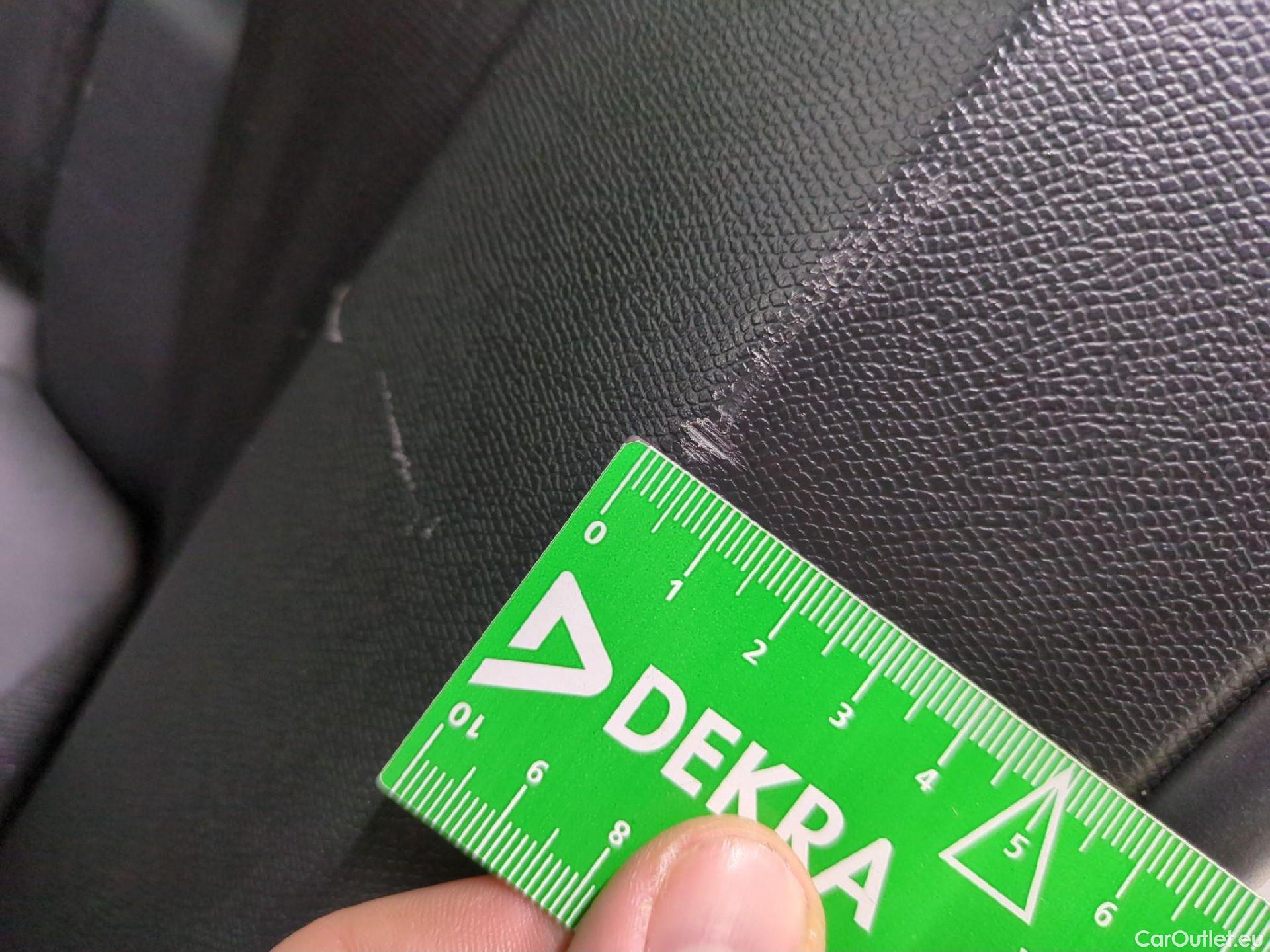  Peugeot  3008 PEUGEOT  / 2020 / 5P / SUV PureTech 180 S&S EAT8 GT Pack #12