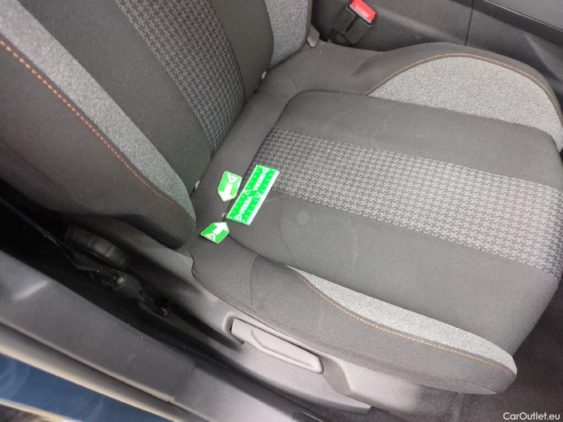  Peugeot  3008  Active Pack 1.5 HDi 130CV BVA8 E6d #1