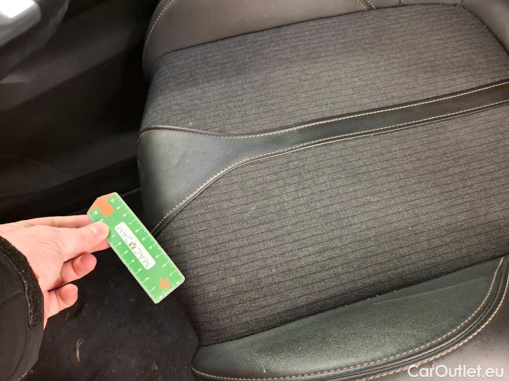  Peugeot  3008  GT Line 1.2 PureTech 130CV BVM6 E6d #37