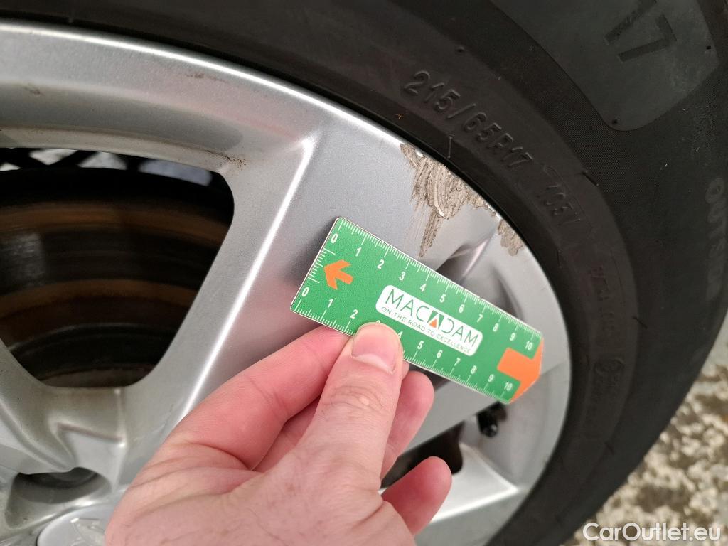  Peugeot  5008  Style 1.5 HDi 130CV BVM6 7 Sieges E6d #13