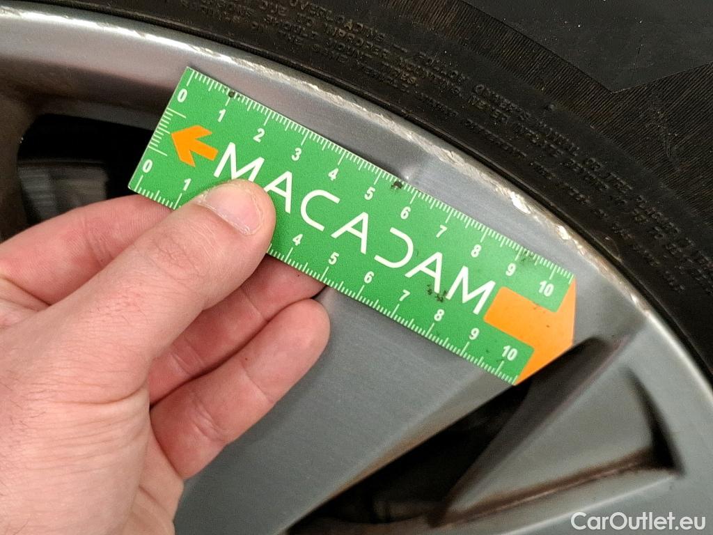  Peugeot  5008  Active Pack 1.5 HDi 130CV BVA8 7 Sieges E6d #10