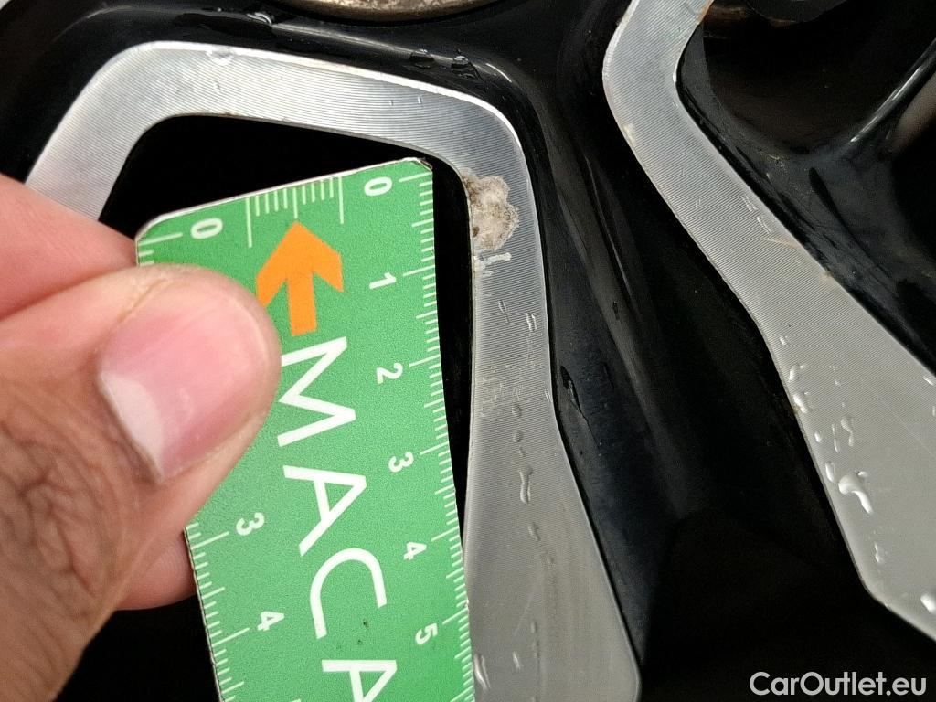  Renault  Kadjar RENAULT  / 2018 / 5P / Crossover Evolution TCe 140 EDC #32