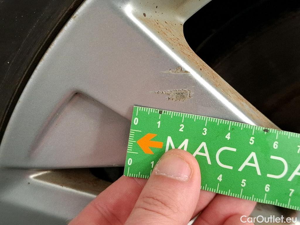  Peugeot  5008  Active Pack 1.5 HDi 130CV BVA8 7 Sieges E6d #19