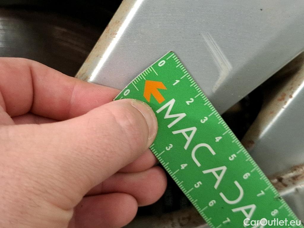  Peugeot  5008  Active Pack 1.5 HDi 130CV BVA8 7 Sieges E6d #15