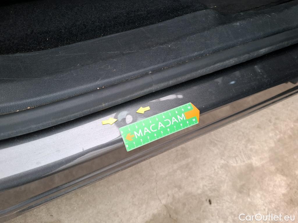  Peugeot  5008  Active Business 1.5 HDi 130CV BVA8 E6d #32