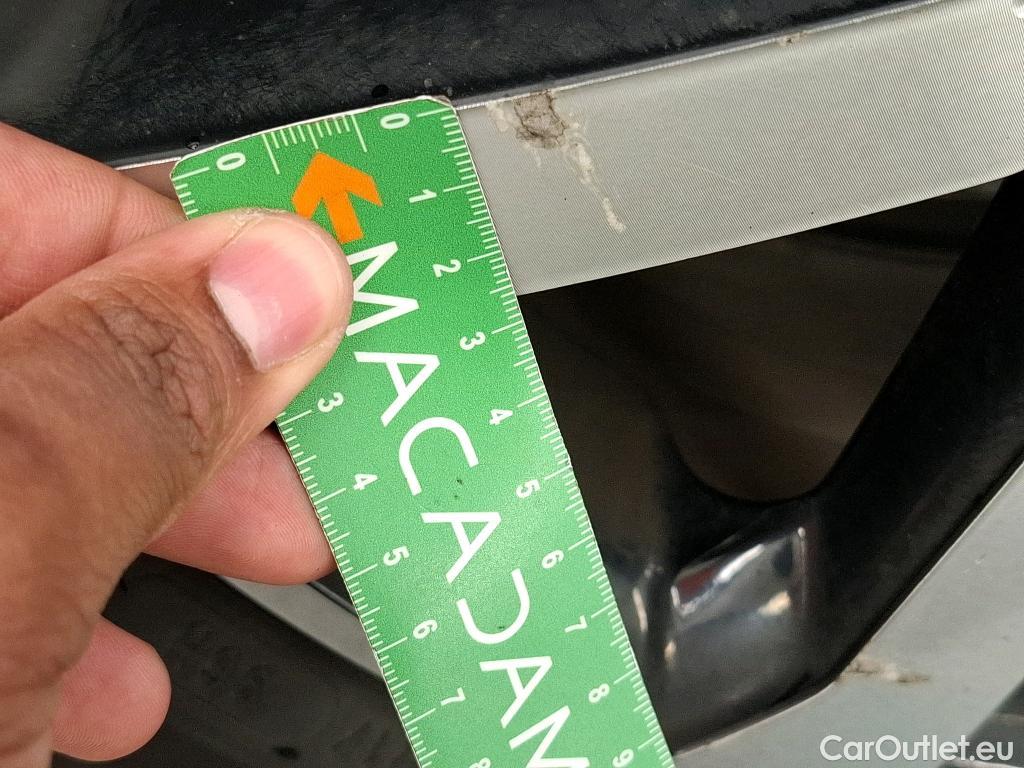  Renault  Kadjar RENAULT  / 2018 / 5P / Crossover Evolution TCe 140 EDC #29