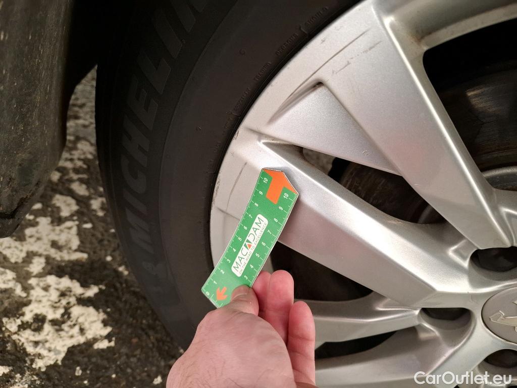  Peugeot  5008  Style 1.5 HDi 130CV BVM6 7 Sieges E6d #23