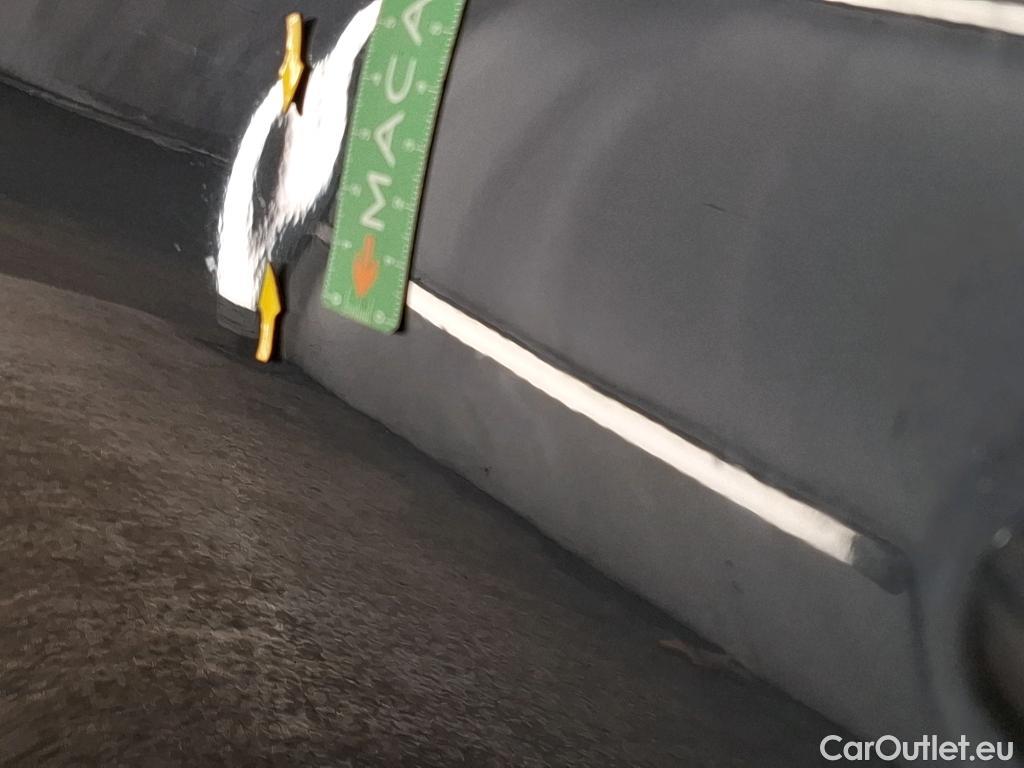  Renault  Kadjar RENAULT  / 2018 / 5P / Crossover Evolution TCe 140 EDC #15