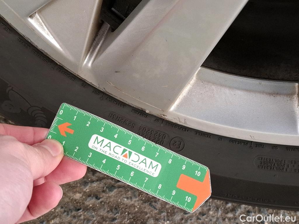  Peugeot  5008  Style 1.5 HDi 130CV BVM6 7 Sieges E6d #9