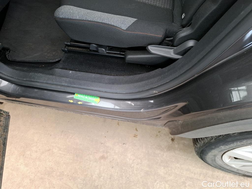  Peugeot  5008  Active Business 1.5 HDi 130CV BVA8 E6d #29