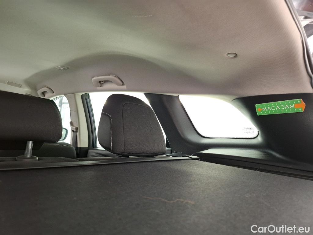  Renault  Kadjar RENAULT  / 2018 / 5P / Crossover Evolution TCe 140 EDC #12