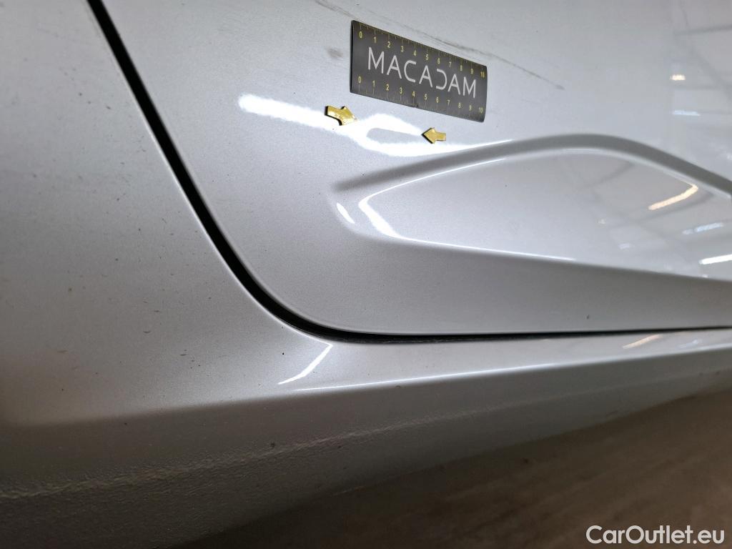  Renault  Megane RENAULT Mégane Berline / 2020 / 5P / Berline Business TCe 140 EDC FAP #7