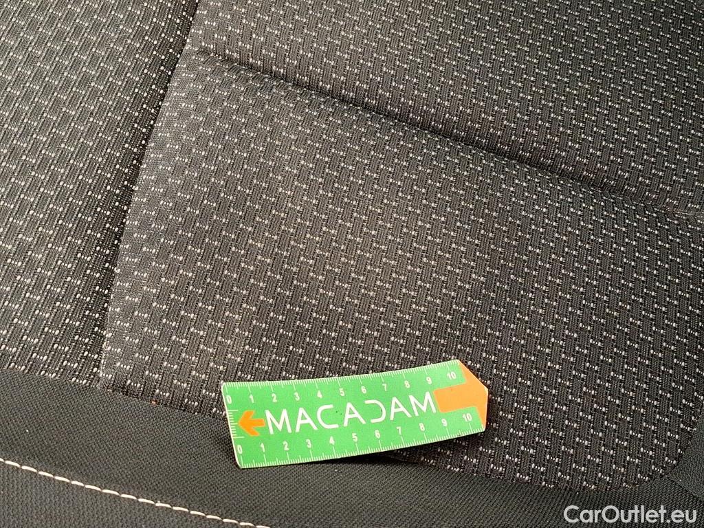  Renault  Kadjar RENAULT  / 2018 / 5P / Crossover Evolution TCe 140 EDC #21