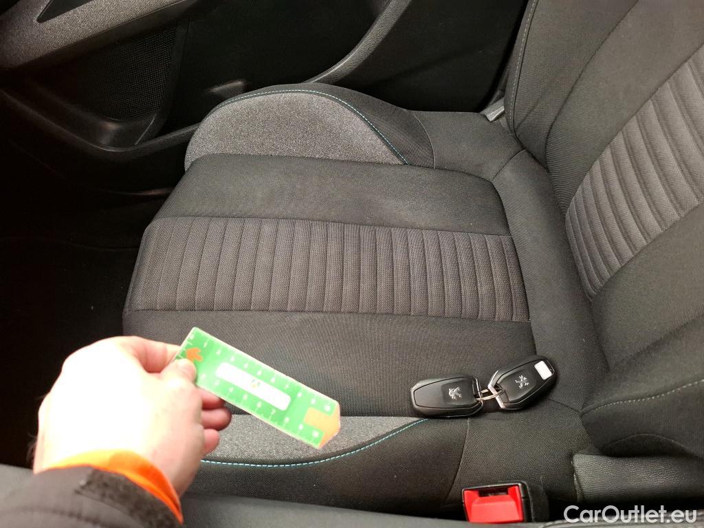  Peugeot  5008  Style 1.5 HDi 130CV BVM6 7 Sieges E6d #32