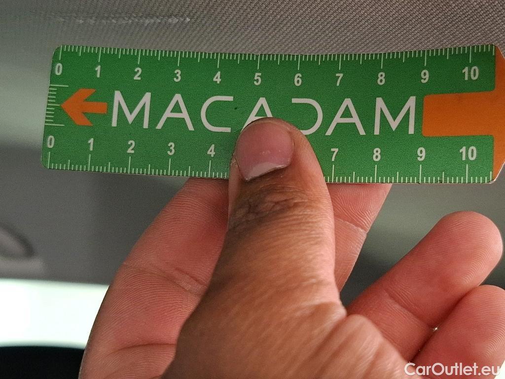  Renault  Kadjar RENAULT  / 2018 / 5P / Crossover Evolution TCe 140 EDC #13