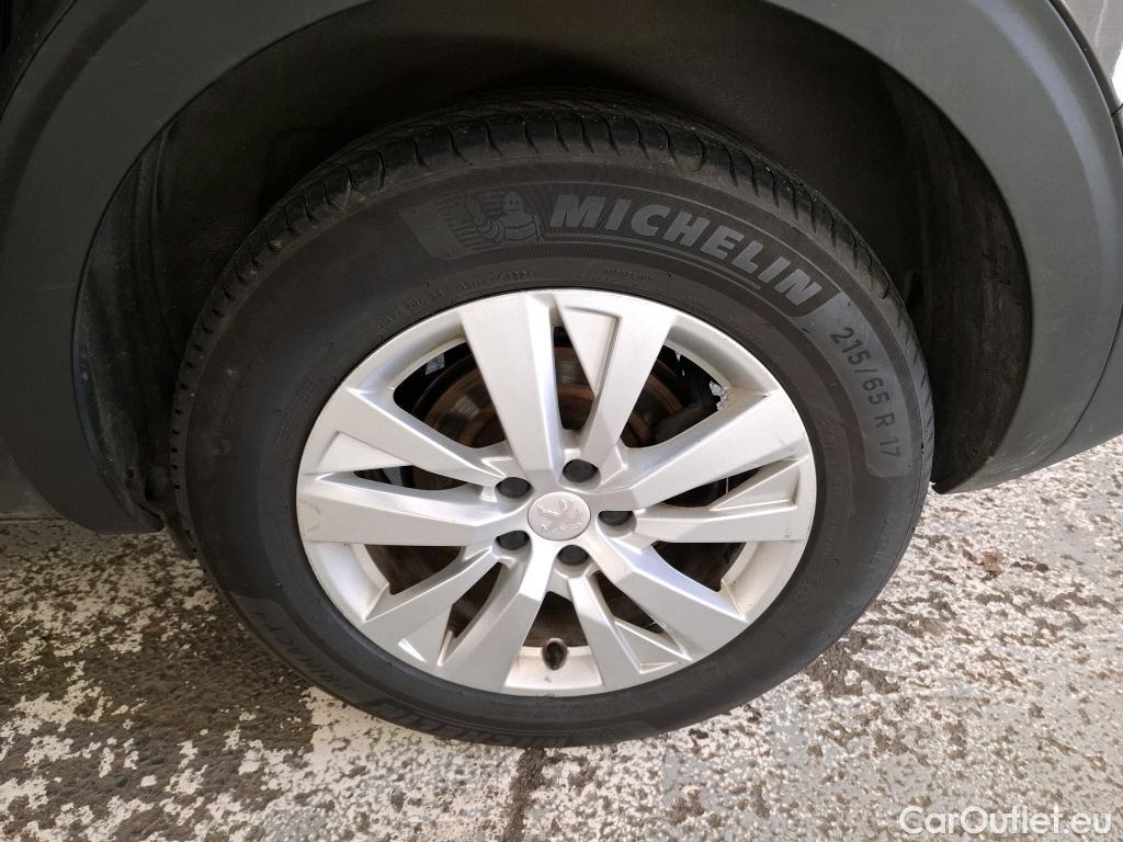  Peugeot  5008  Style 1.5 HDi 130CV BVM6 7 Sieges E6d #24