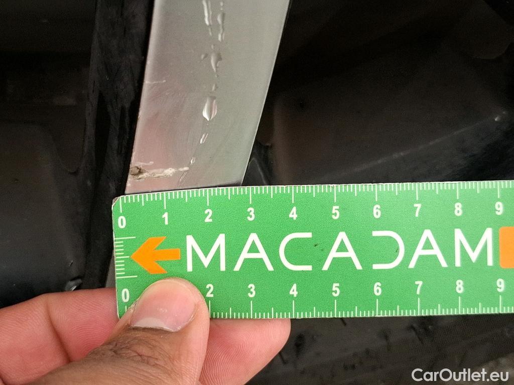  Renault  Kadjar RENAULT  / 2018 / 5P / Crossover Evolution TCe 140 EDC #33