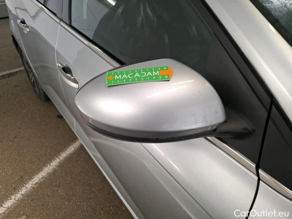  Renault  Megane  IV Estate Intens 1.3 TCe #47