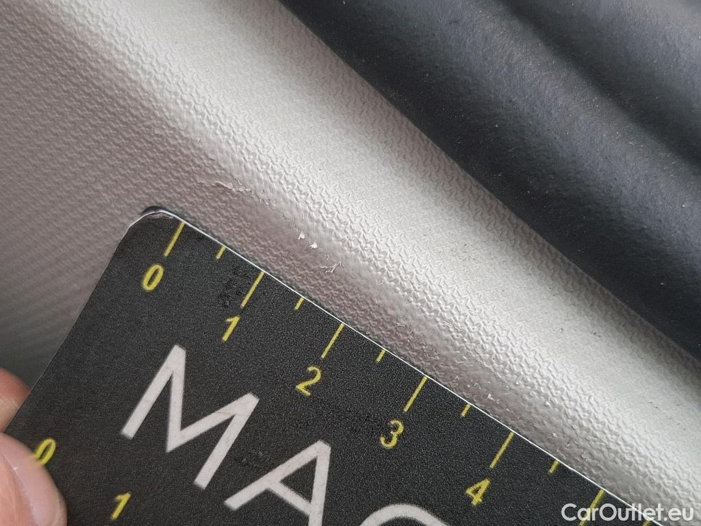  Volkswagen  T-ROC VOLKSWAGEN  / 2017 / 5P / SUV 2.0 TDI 115 LOUNGE BUS #36