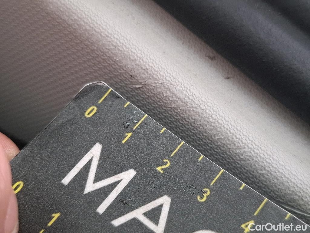  Volkswagen  T-ROC VOLKSWAGEN  / 2017 / 5P / SUV 2.0 TDI 115 LOUNGE BUS #34